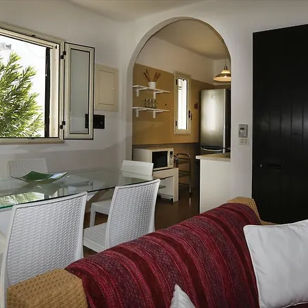Aparthotel Villaggio Conca Specchiulla *