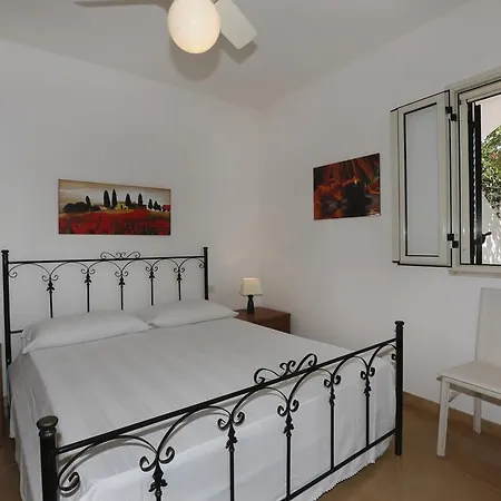Aparthotel Villaggio Conca Specchiulla *
